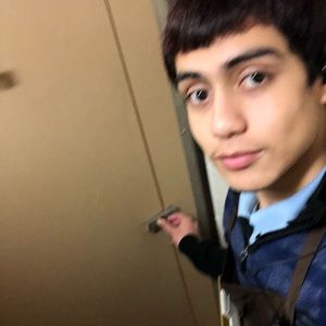 Meet your Posher, Daniel